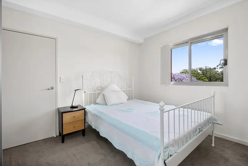 10/32 Station Street, Dundas Sold by James Avenue - image 1
