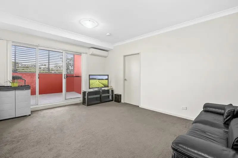 10/32 Station Street, Dundas Sold by James Avenue - image 1