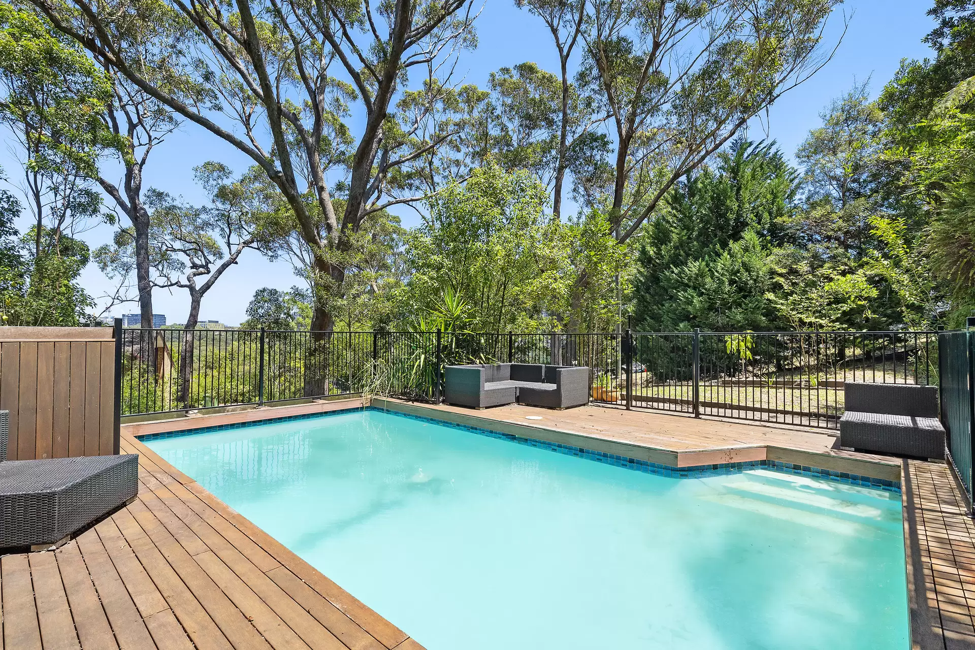 41 Boronga Avenue, West Pymble Sold by James Avenue - image 1