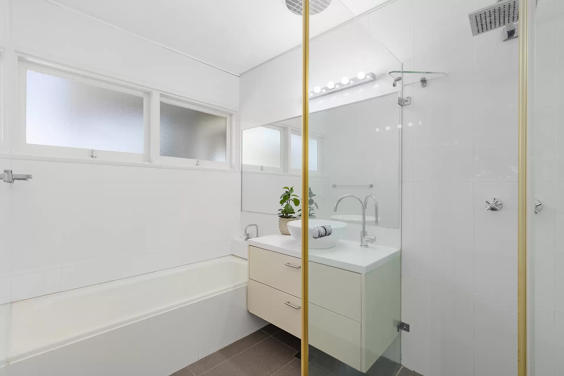 41 Boronga Avenue, West Pymble Sold by James Avenue - image 1