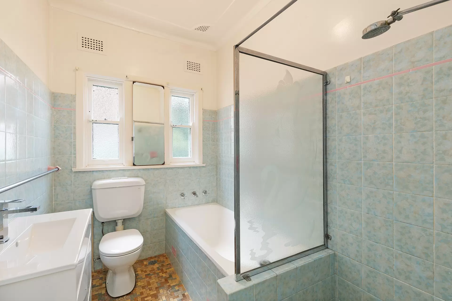 28 Aeolus Avenue, Ryde Sold by James Avenue - image 1