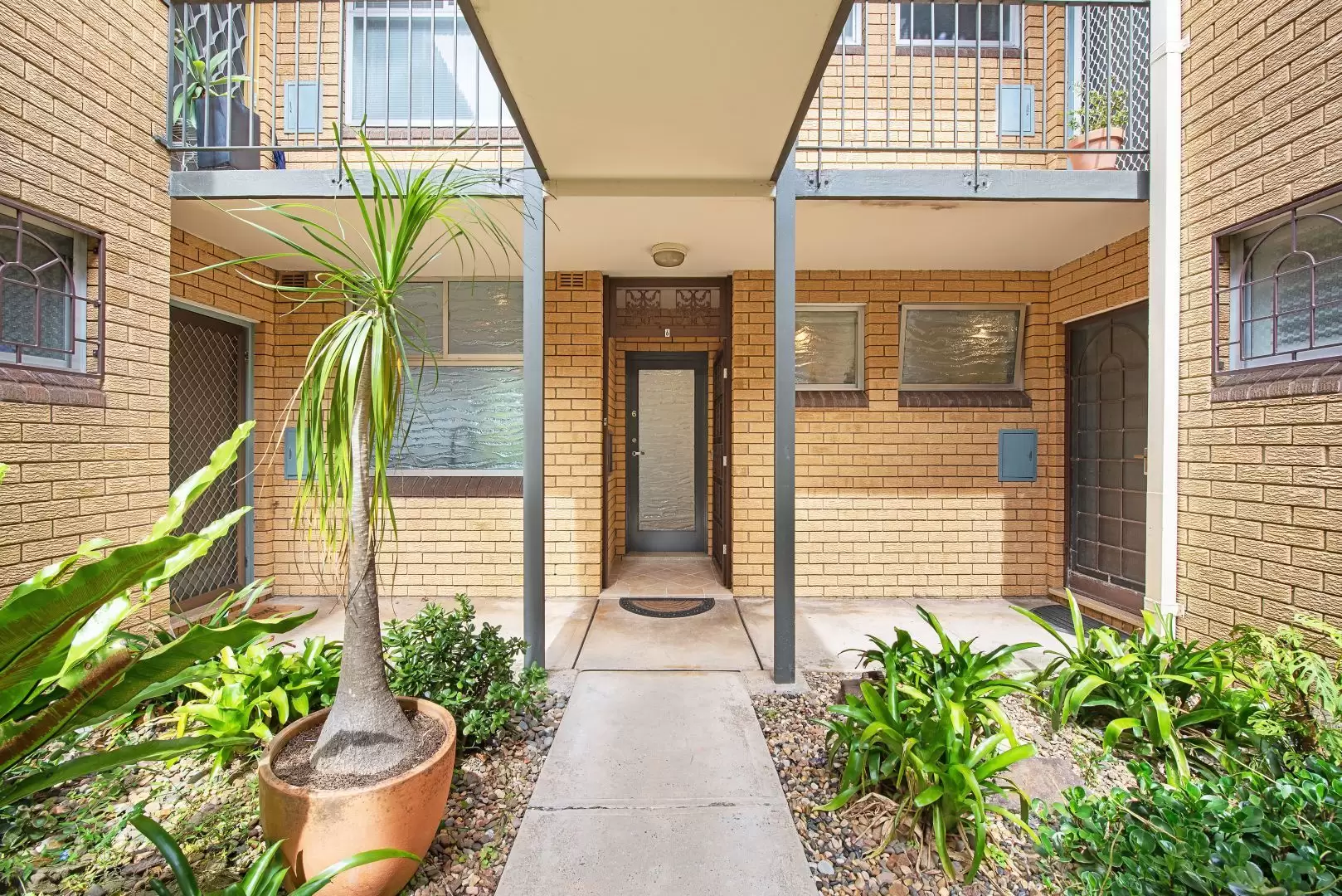 6/15 Queen Street, Mosman Leased by James Avenue - image 1
