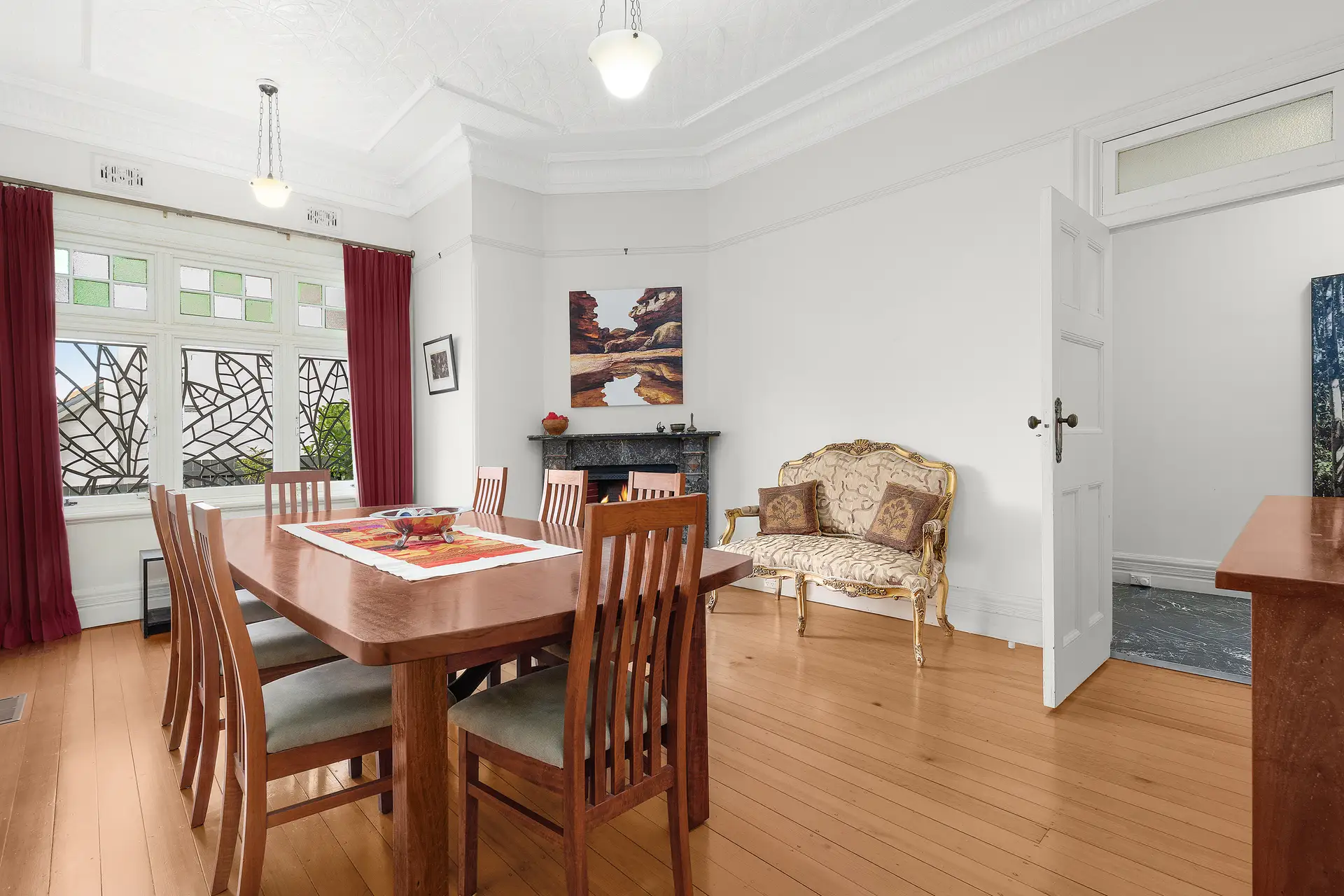 12 Oswald Street, Mosman Sold by James Avenue - image 1