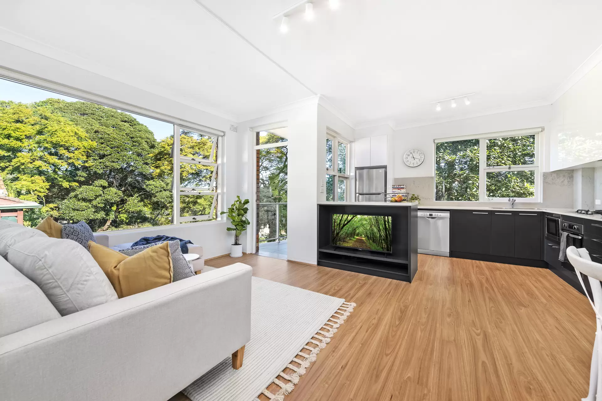 14/20 Innes Road, Greenwich Sold by James Avenue - image 1