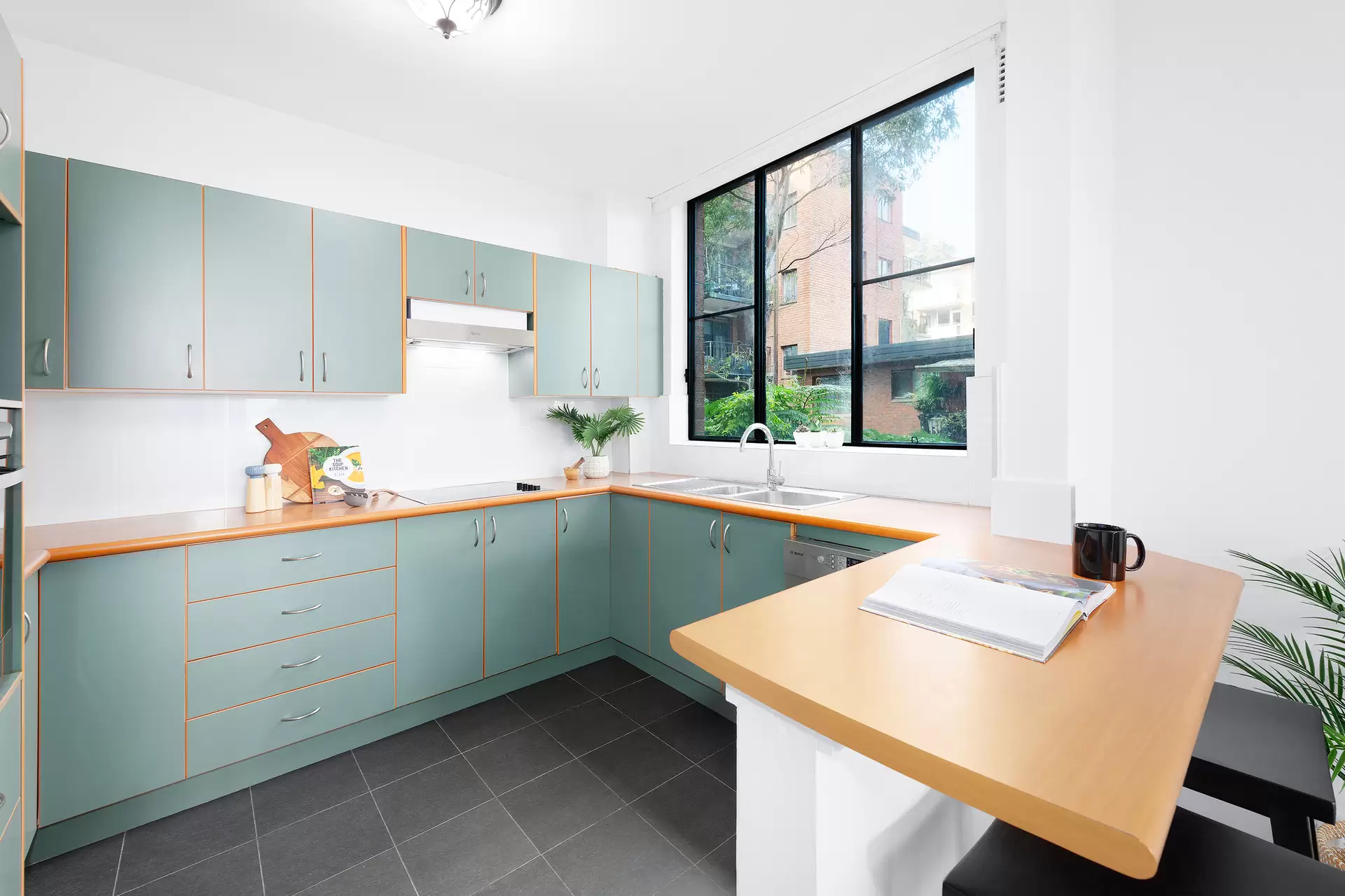 5/258 Pacific Highway, Greenwich Sold by James Avenue - image 1