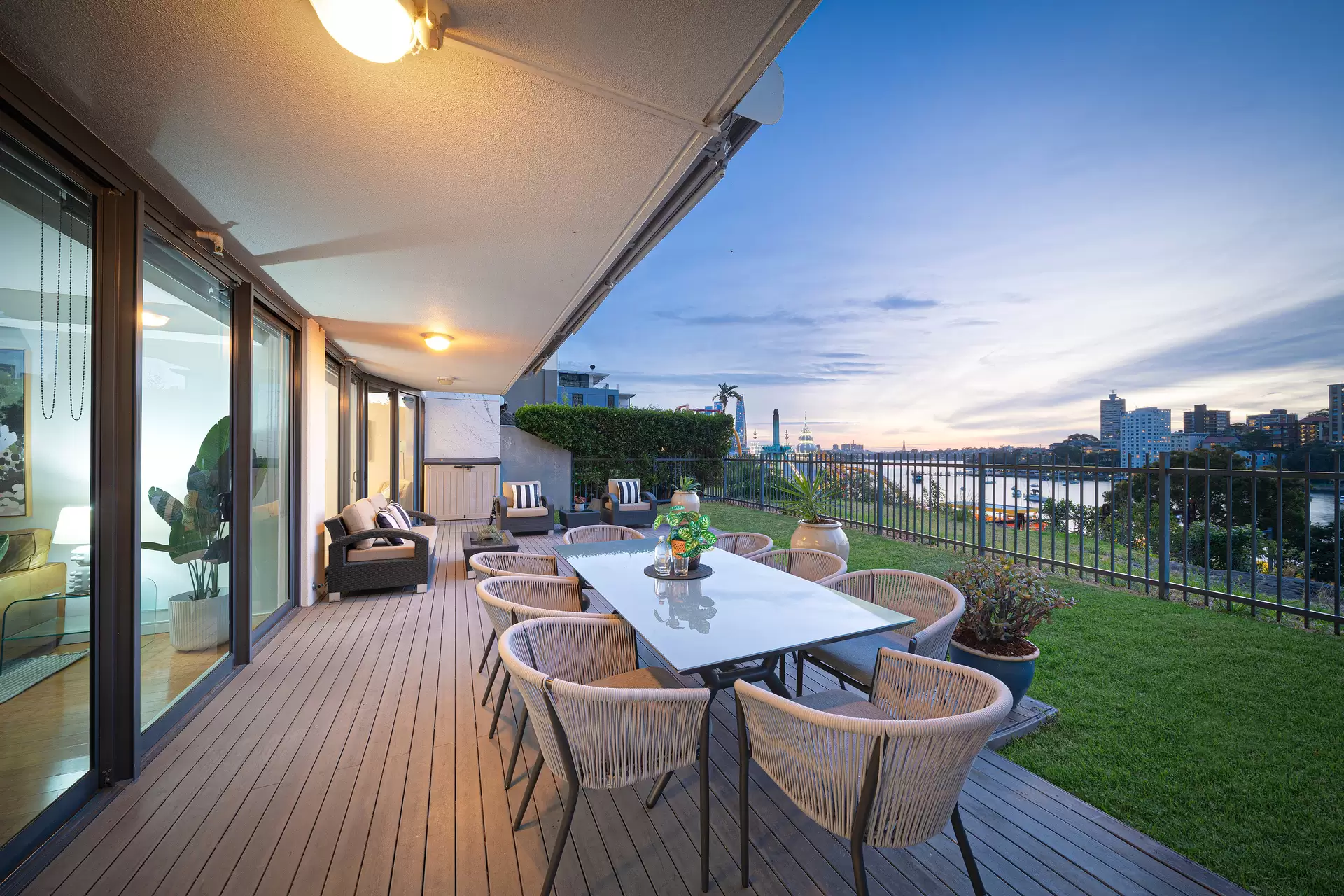 302/30 Glen Street, Milsons Point Sold by James Avenue - image 1