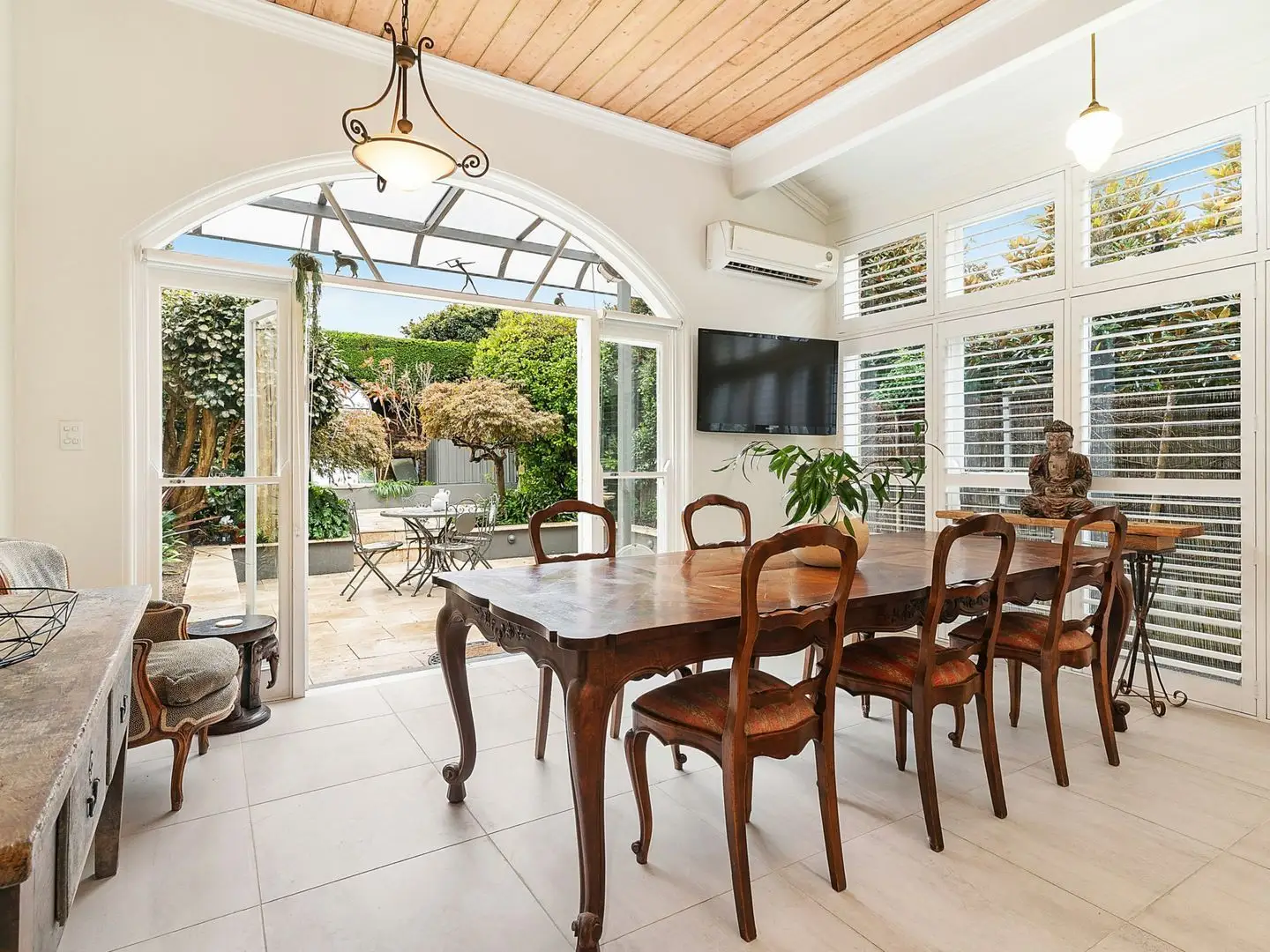 73 Glover Street, Mosman Sold by James Avenue - image 1