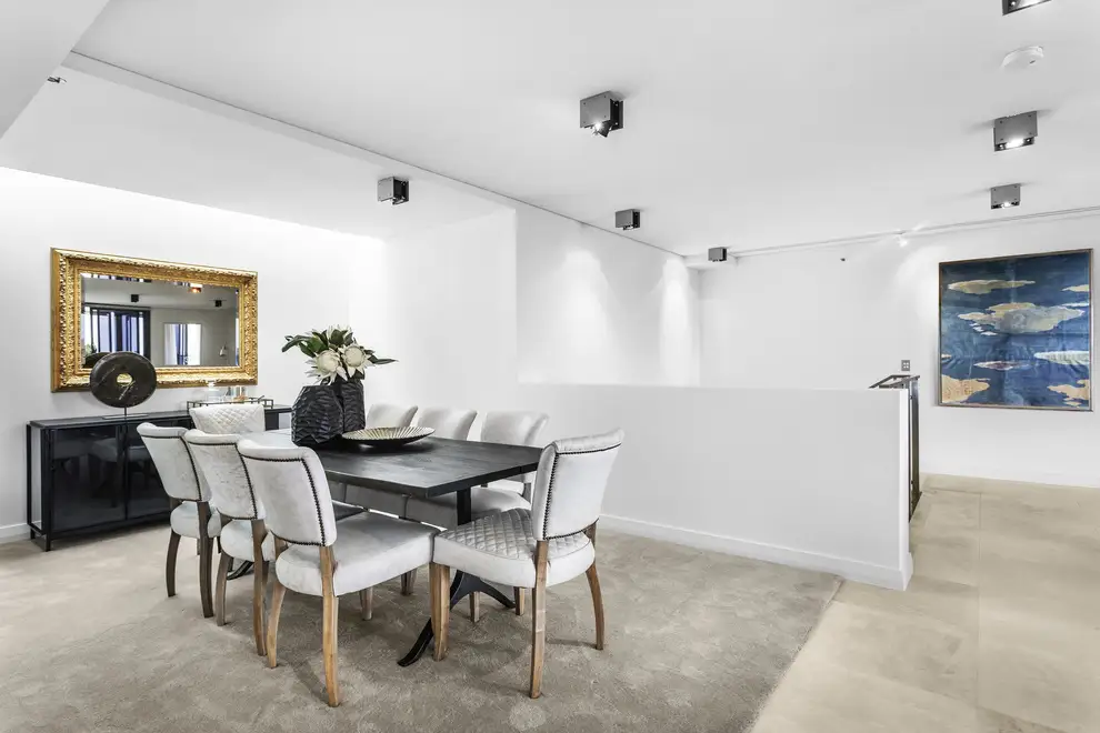 1202/8 Glen Street, Milsons Point Sold by James Avenue - image 1