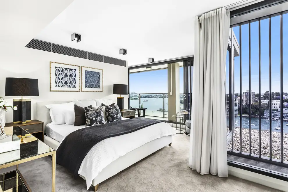 1202/8 Glen Street, Milsons Point Sold by James Avenue - image 1