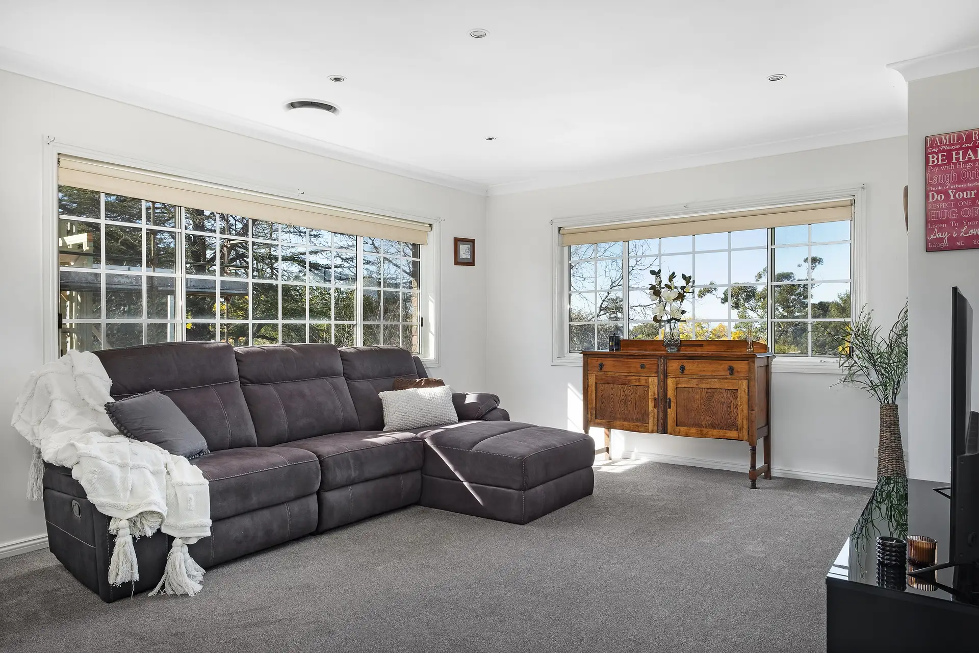 6 Beaumont Avenue, Denistone Sold by James Avenue - image 1