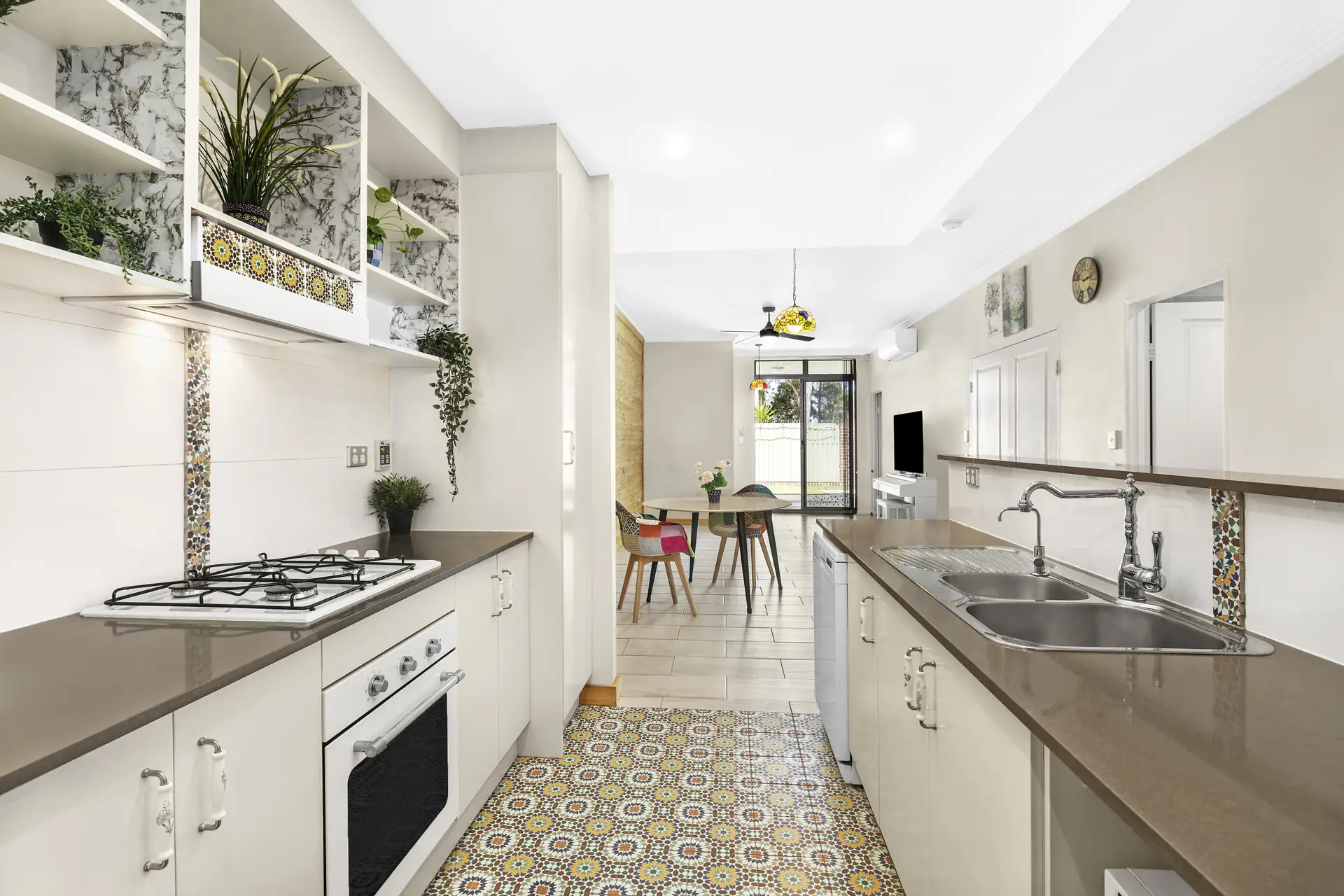 39/11 Glenvale Avenue, Parklea Sold by James Avenue - image 1