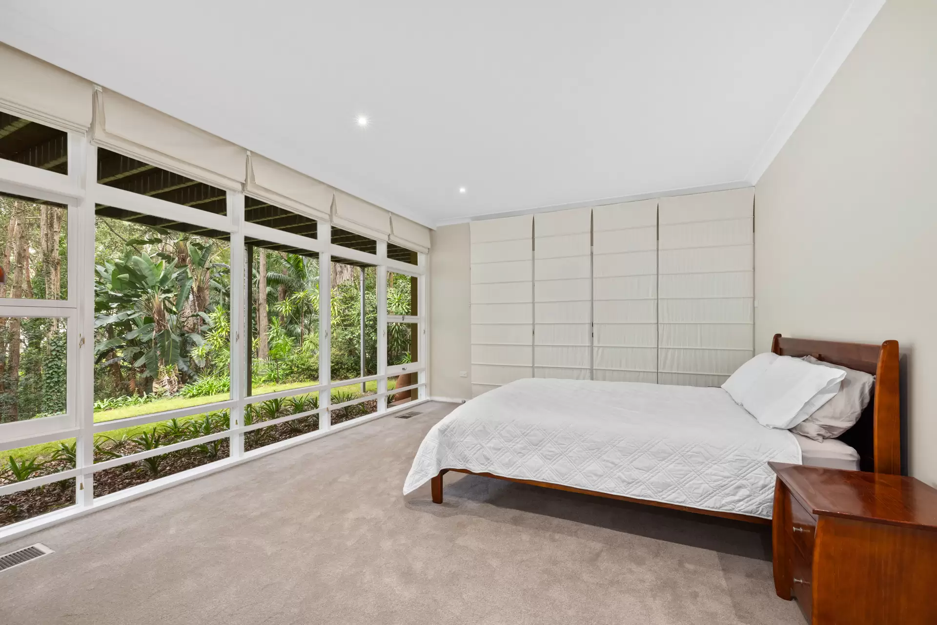 50 Livingstone Avenue, Pymble Sold by James Avenue - image 1