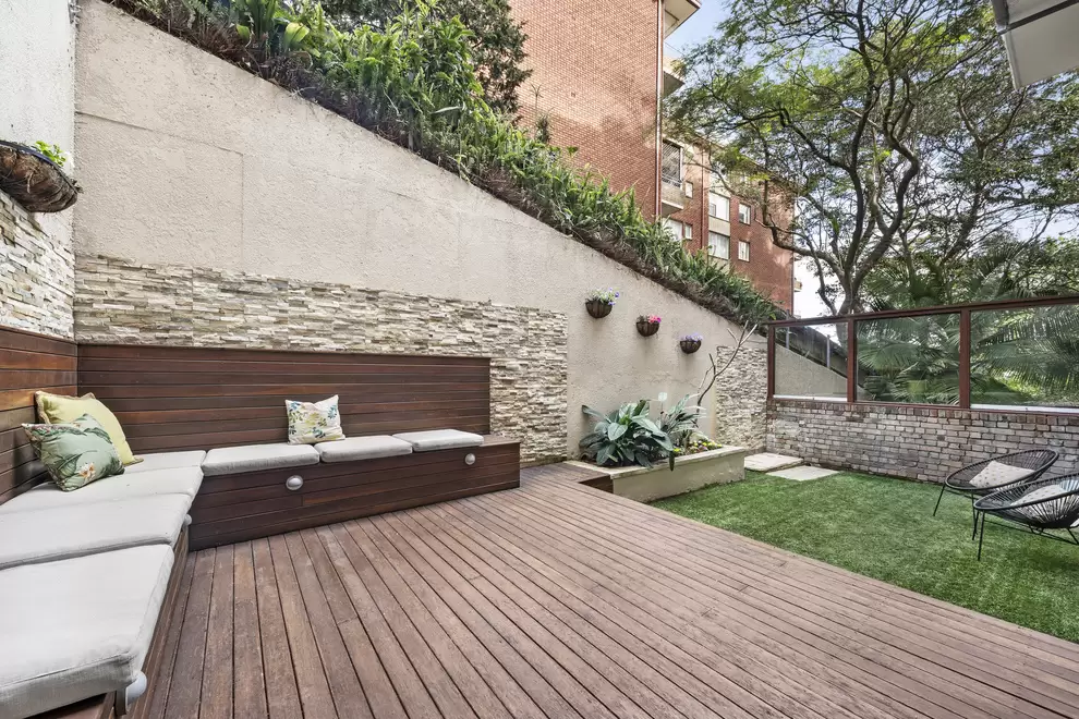 2/280 Pacific Highway, Greenwich Sold by James Avenue - image 1